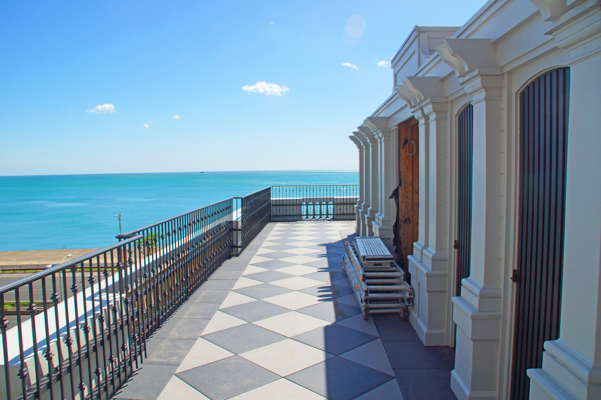 Lake Shore Drive Residence